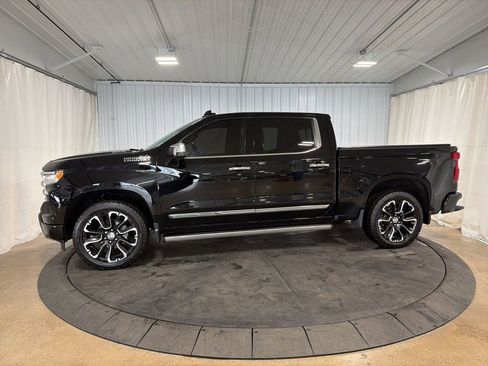 Certified 2024 Chevrolet Silverado 1500 High Country w/ Technology Package AWD/4WD image 2