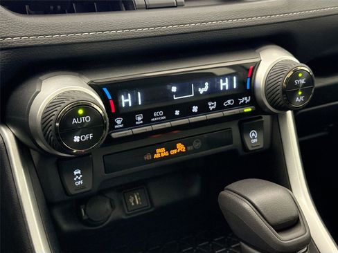 Certified 2024 Toyota RAV4 XLE w/ Convenience Package image 26