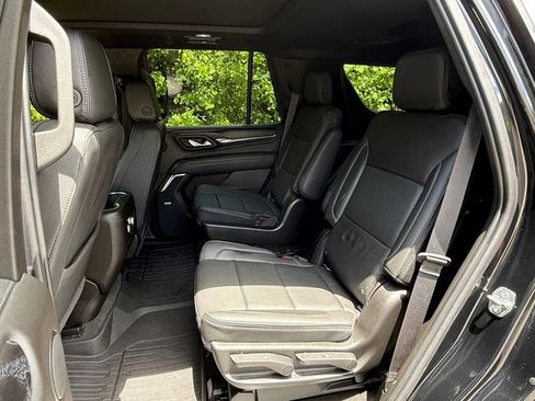 Used 2021 GMC Yukon Denali w/ Denali Premium Package AWD/4WD image 20