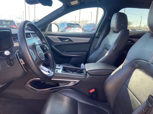 Used 2024 Jaguar F-PACE R-Dynamic S image 9