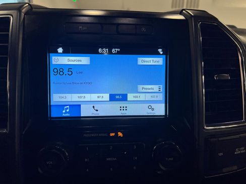 Used 2016 Ford F150 XLT w/ Equipment Group 302A Luxury AWD/4WD image 17