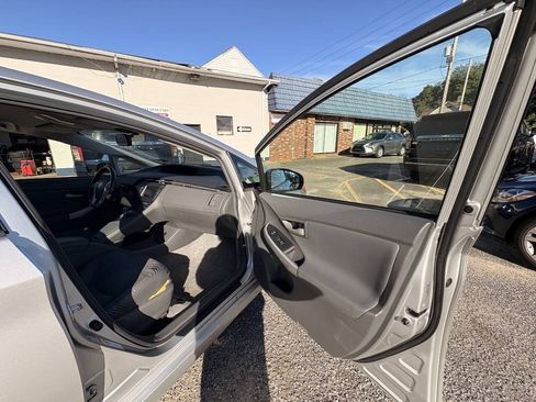 Used 2010 Toyota Prius FWD image 23