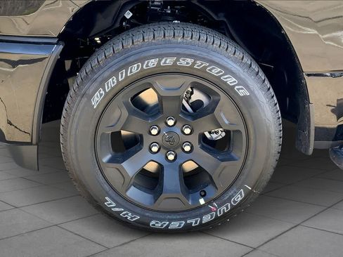 New 2026 RAM 1500 Express AWD/4WD image 11