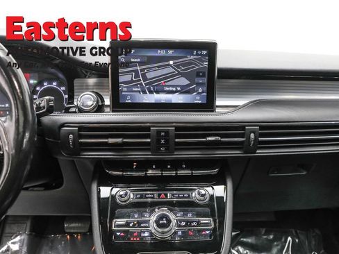 Used 2021 Lincoln Corsair Standard w/ Premium Package image 12