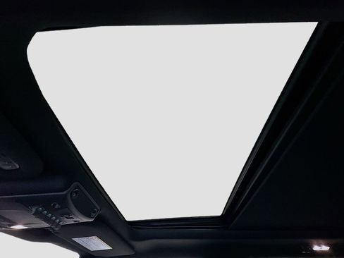 Used 2022 Ford F350 Lariat w/ Lariat Ultimate Package image 13