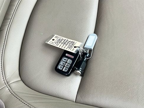 Used 2023 Honda Odyssey Touring image 37