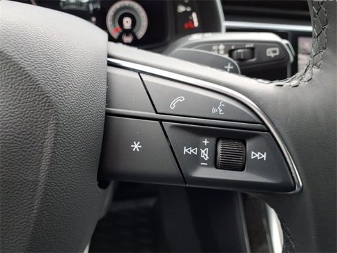 Used 2023 Audi Q7 3.0T Premium Plus w/ Premium Plus Package image 19