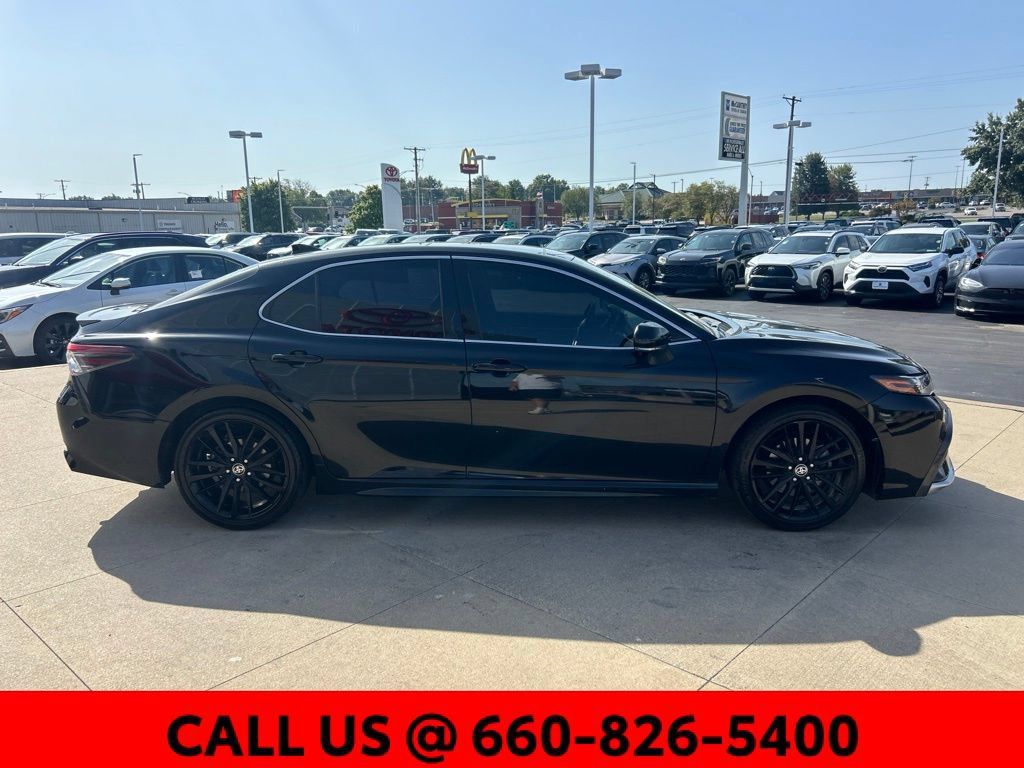 Used 2021 Toyota Camry XSE FWD image 3