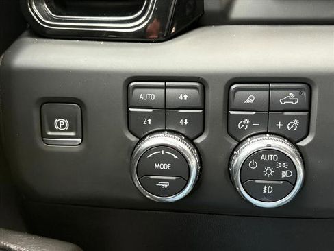 Certified 2024 GMC Sierra 1500 AT4X image 17