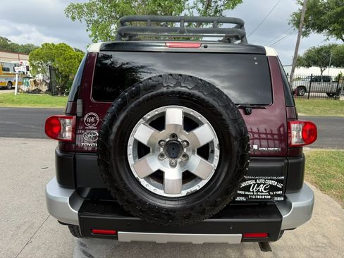 Used 2007 Toyota FJ Cruiser 4WD image 6