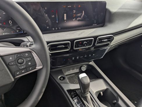 New 2026 Nissan Sentra SV w/ Floor Mat Package FWD image 10