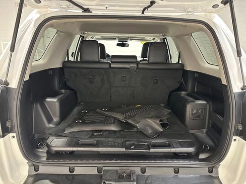 Used 2019 Toyota 4Runner TRD Off-Road Premium image 11