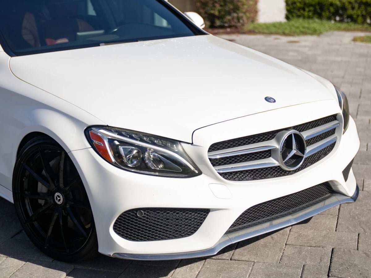 Used 2016 Mercedes-Benz C 300 Sedan image 3