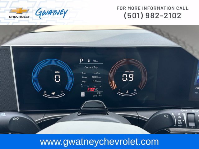 Used 2025 Hyundai Santa Fe SEL FWD image 15