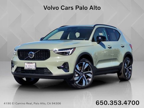 Used 2024 Volvo XC40 B5 Ultimate w/ Climate Package image 1