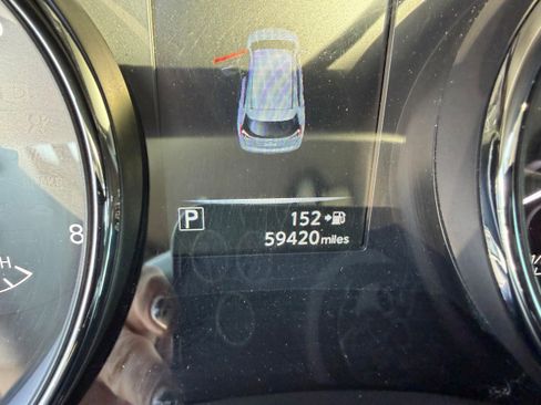 Used 2017 Nissan Rogue SL w/ SL Premium Package image 18