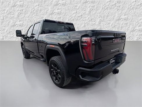 Used 2025 GMC Sierra 2500 AT4 w/ AT4 Premium Plus Package image 5