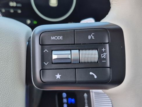 Used 2025 Hyundai Santa Fe Calligraphy FWD image 35