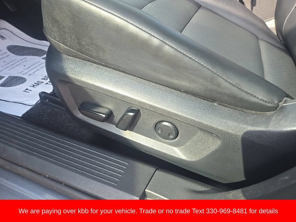 Used 2024 Nissan Rogue SV w/ SV Premium Package AWD/4WD image 10