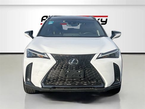 Used 2024 Lexus UX 250h F Sport image 2