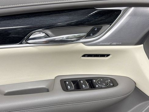 Used 2023 Cadillac XT6 Premium Luxury w/ Technology Package image 23