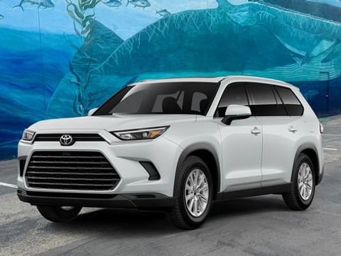 New 2026 Toyota Grand Highlander XLE FWD image 1