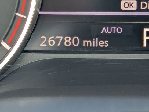 Used 2025 Nissan Rogue SV image 28