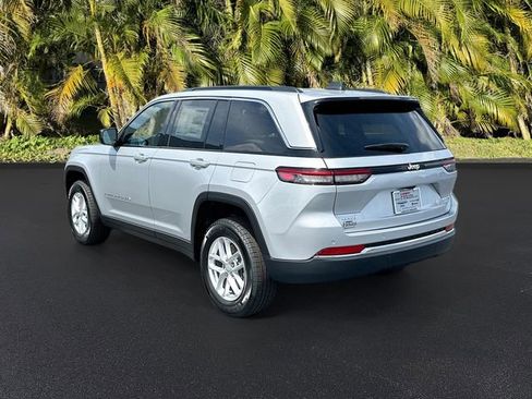 New 2026 Jeep Grand Cherokee Laredo X AWD/4WD image 3