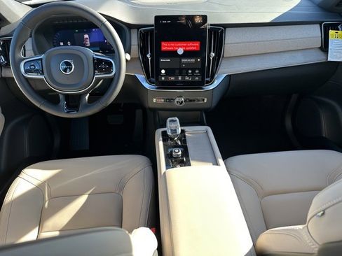 New 2026 Volvo XC90 B6 Plus w/ Protection Package Premier image 11