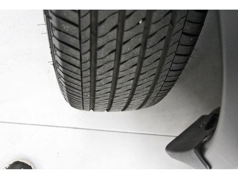 Certified 2025 Nissan Kicks Play S FWD image 28