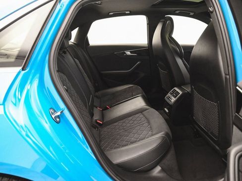 Used 2022 Audi S4 Premium w/ Convenience Package image 33