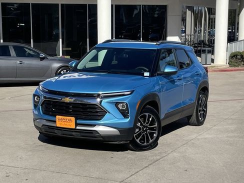 Used 2025 Chevrolet TrailBlazer LT image 9