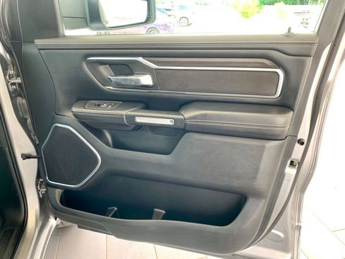 Used 2025 RAM 1500 Laramie AWD/4WD image 28