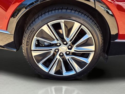 Used 2024 Cadillac Lyriq Luxury w/ LPO, Floor Liner Package AWD/4WD image 9