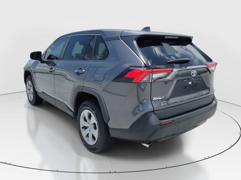 Used 2023 Toyota RAV4 LE FWD image 4