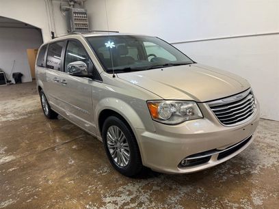 Used 2015 Chrysler Town & Country Touring-L w/ Driver Convenience Group