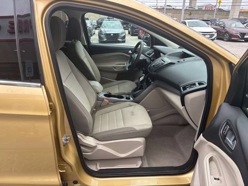 Used 2015 Ford Escape SE FWD image 59