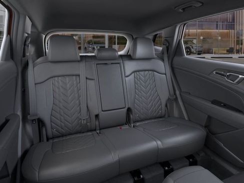 Used 2025 Kia Sportage X-Line image 16