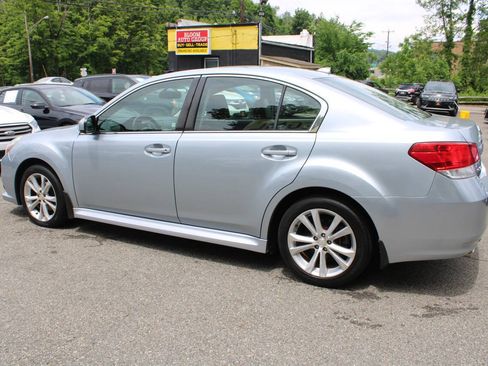 Used 2013 Subaru Legacy 2.5i Limited AWD/4WD image 11