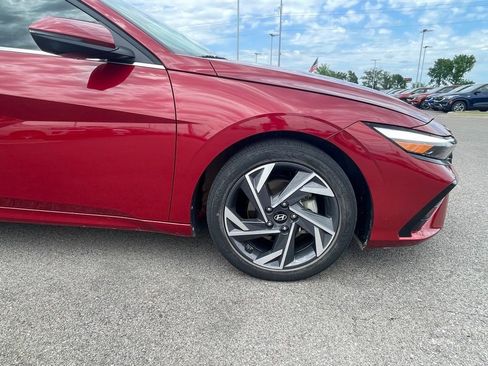Used 2024 Hyundai Elantra Limited FWD image 33