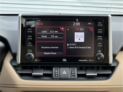 Used 2019 Toyota RAV4 XLE Premium image 24