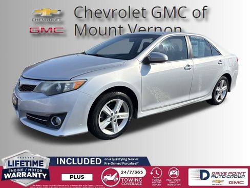 Used 2014 Toyota Camry SE image 1