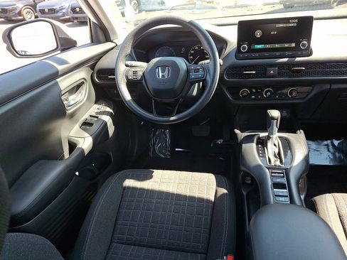 Used 2023 Honda HR-V LX image 10