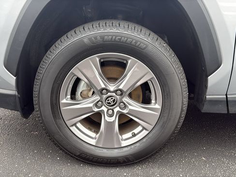 Certified 2025 Toyota RAV4 XLE AWD/4WD image 9