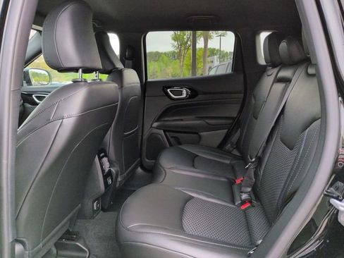 New 2026 Jeep Compass Latitude image 13