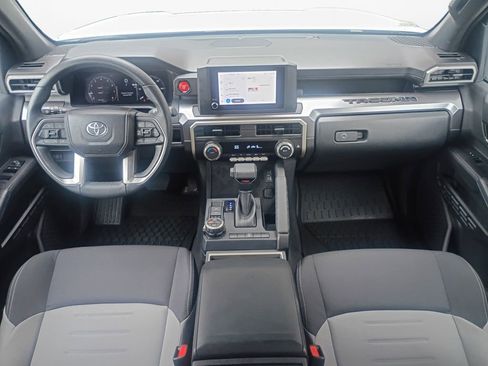 Used 2025 Toyota Tacoma TRD Off-Road AWD/4WD image 20