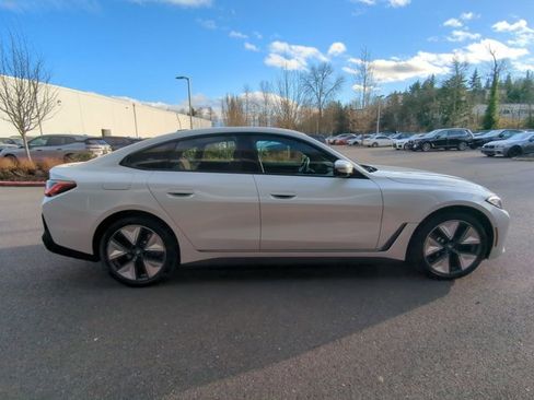Used 2023 BMW i4 eDrive35 w/ Premium Package image 4