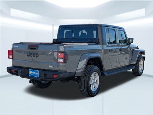 Used 2021 Jeep Gladiator Overland w/ Popular Equipment Package image 6
