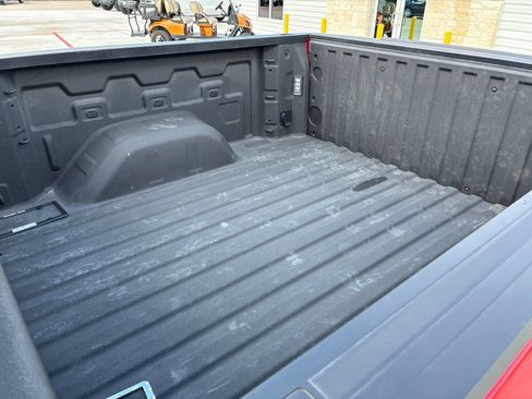 Used 2026 Chevrolet Silverado 1500 Custom Trail Boss w/ Dark Appearance Package AWD/4WD image 10
