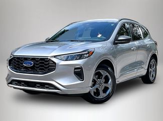 Used 2023 Ford Escape ST-Line w/ Tech Pack #1 AWD/4WD video 1